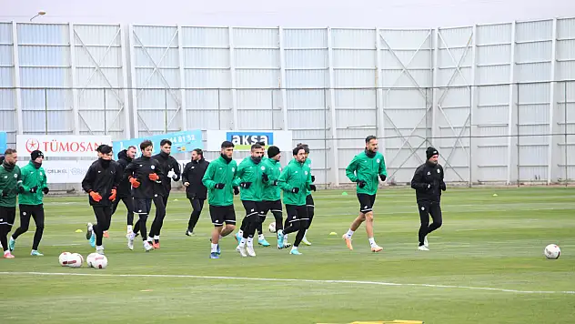 Hakan Keleş'ten taraftara çağrı: 'Tek eksiğimiz seyircimiz'