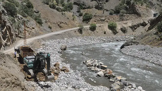 Hakkari Çukurca'da Köylerine Dönüş Hazırlıkları Hız Kazanıyor