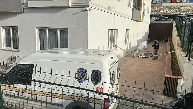 Halı çırparken 7. kattan düşen genç hayatını kaybetti