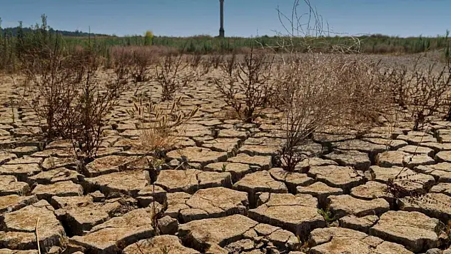 Haritalar kırmızıya döndü: Konya'da kuraklık artıyor