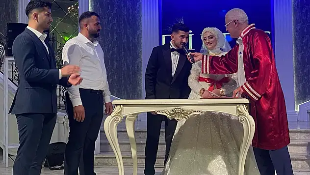 Hatice Nur ile Latif hayatlarını birleştirdi