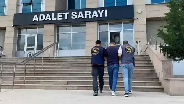 Her yerde aranan 11 kişi tutuklandı!