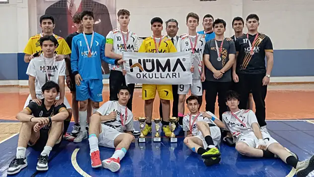 Hüma Okulları spor başarılarıyla göz dolduruyor!