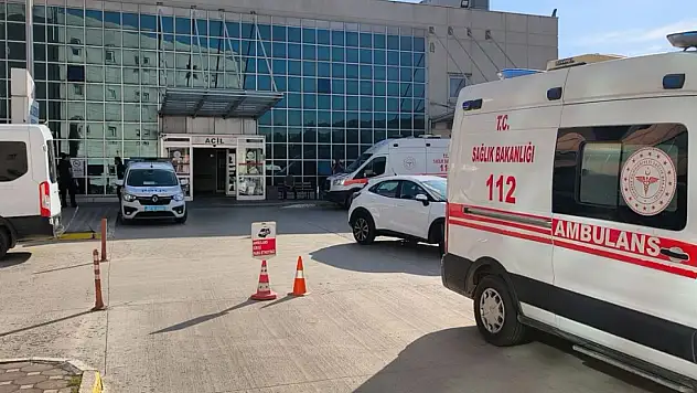 Husumetlisinin aracına kurşun yağdırdı! 1'i ağır 3 yaralı