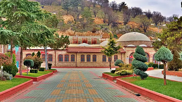 Hz. Mevlana'nın şifa bulduğu kaplıca 450 bin kişiyi ağırladı