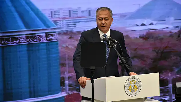 İçişleri Bakanı Yerlikaya Selçuk Üniversitesi Akademik Yılı Açılışı Töreni'nde konuştu