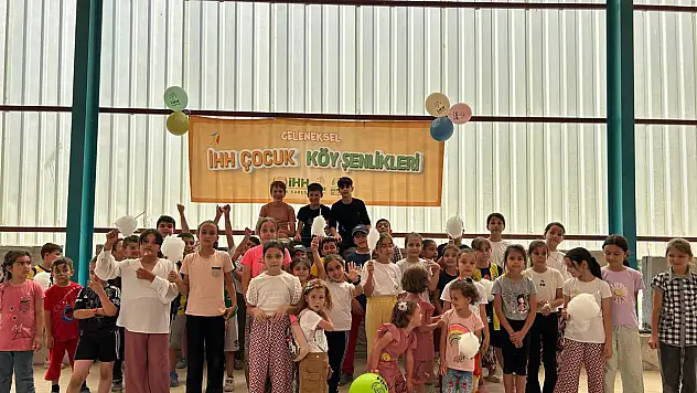 İHH Konya'dan köy çocuklarına şenlikli ziyaret