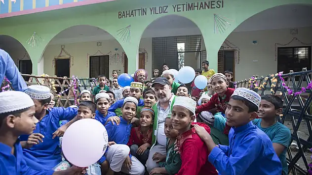 İHH Konya yetimlerinde yannda