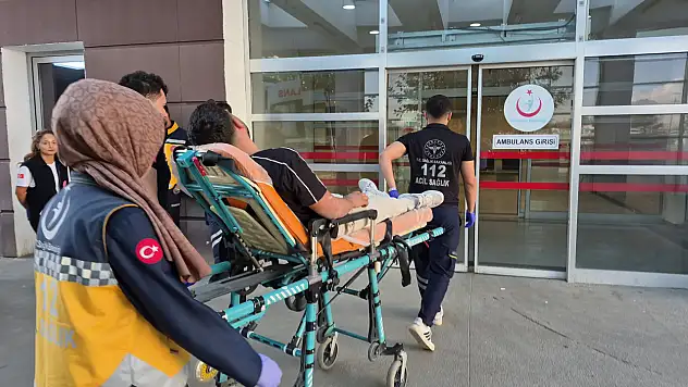 İki motosiklet kafa kafaya çarpıştı: 2'si çocuk 4 kişi yaralandı