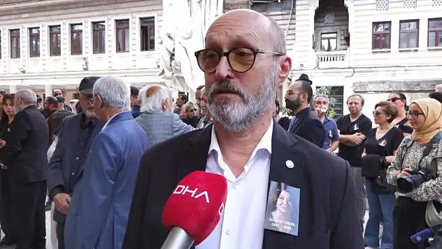 İlhan Gülek kimdir? Gülsen Tuncer'in oğlu mu? Gülsen Tuncer'in çocuğu var mı?