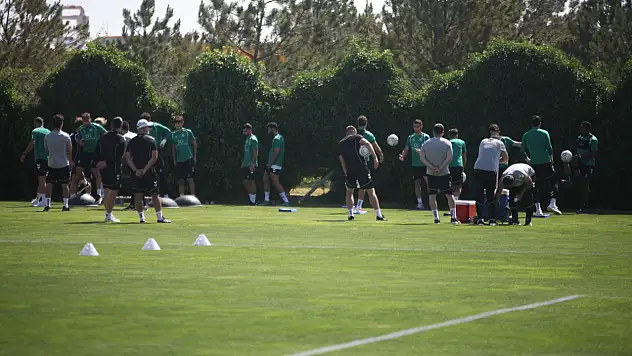 İlhan Palut transfer planını açıkladı! Konyaspor'da hedef 5 kritik takviye