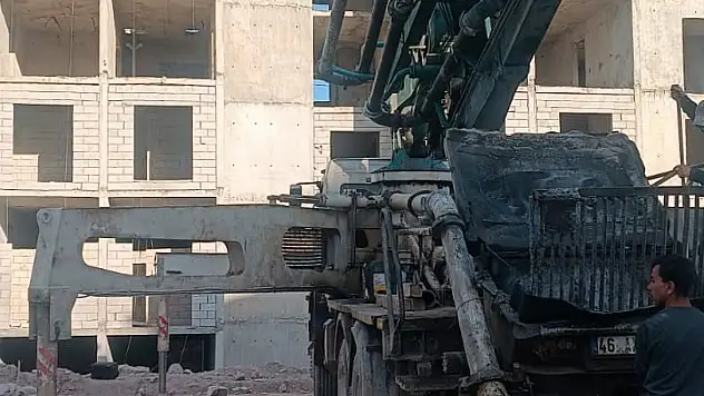 İnşaattan düşen işçi hayatını kaybetti