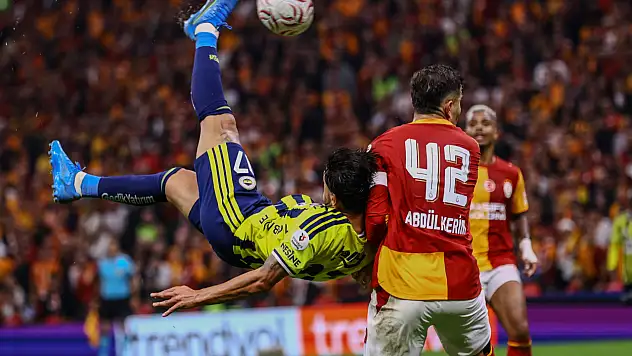 İrfan Can Kahveci'den Galatasaray derbisinde bir ilk