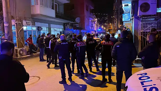 İş yerine kanlı baskın! Akrabalar kurşun yağdırdı: 1 ölü, 3 yaralı