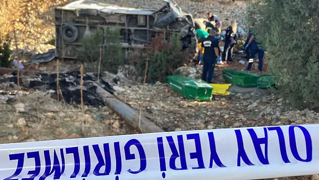 İşçiler kaza yaptı: 6 ölü!