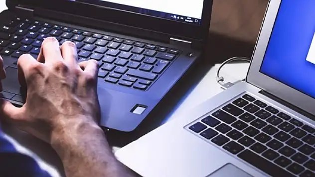 İşçinin bilgisayarını izinsiz inceleyen patrona kötü haber