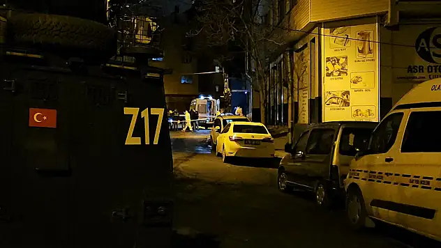 Isınmak için girdiği otomobilde feci şekilde can verdi