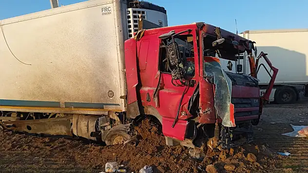 İsrail füzesinin vurduğu Hataylı TIR şoförü yaşamını yitirmişti: TIR'ın yeni görüntüleri ortaya çıktı