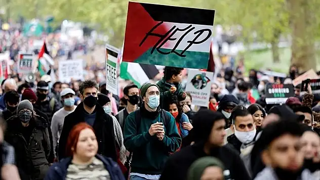 İsrail'in Gazze Soykırımı Avrupa'da Yahudi Düşmanlığını Tetikliyor: Artık Hiçbir Yer Onlar İçin Güvenli Değil