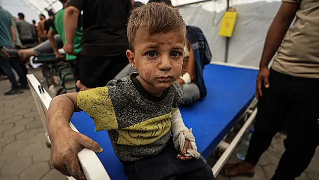 İsrail ordusu yine çocukları hedef aldı