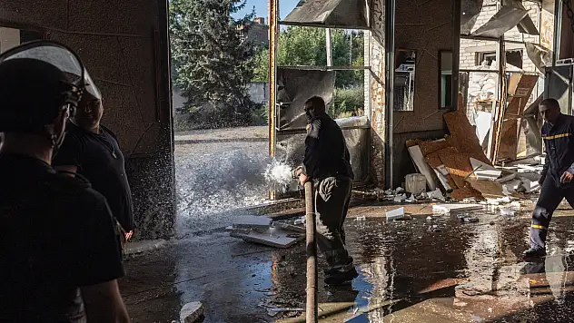 İtfaiye istasyonuna saldırı: Saldırının ardından bina kullanılamaz hale