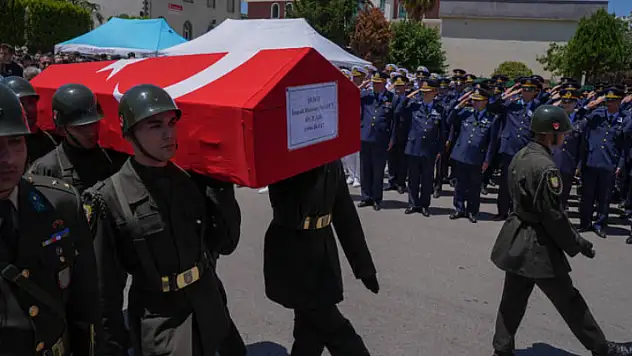 İzmir şehidini sonsuzluğa uğurladı!