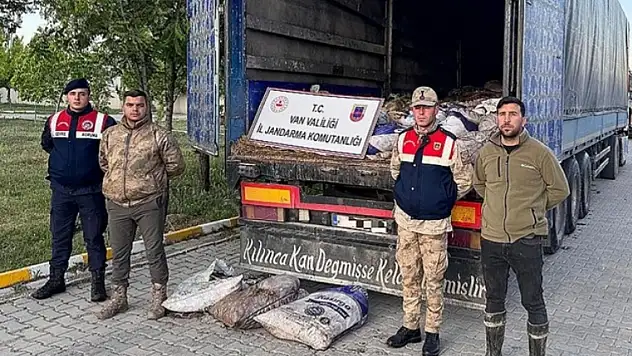 Jandarmadan nokta atışı: 20 tona inci kefali ele geçirildi!