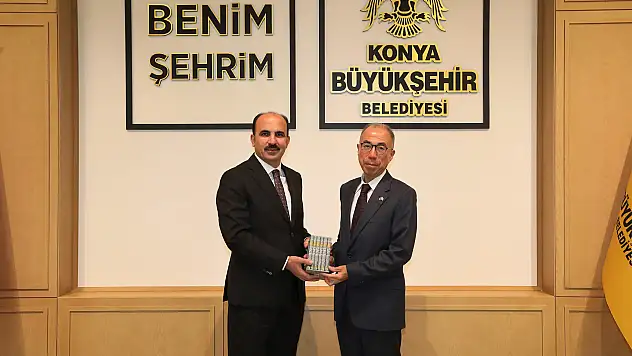 Japonya Büyükelçisi Suzuki Başkan Altay'la buluştu