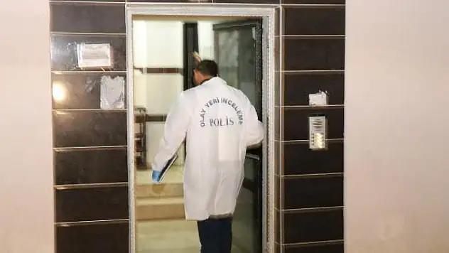 Kaldığı apartta erkek arkadaşı tarafından ölü bulundu