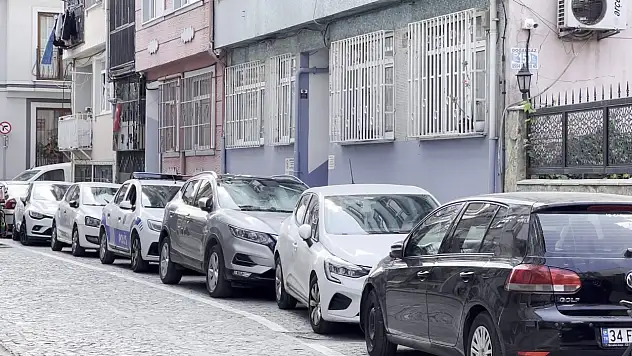 Kan donduran iddia: Polis memuru, arkadaşını parçalara ayırıp intihar etti