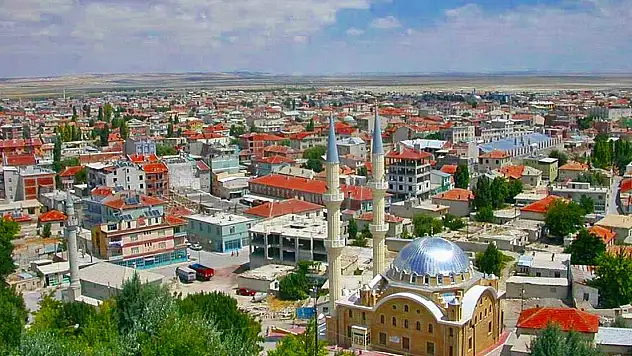 Karapınar'da yaz akşamları müzikle şenleniyor