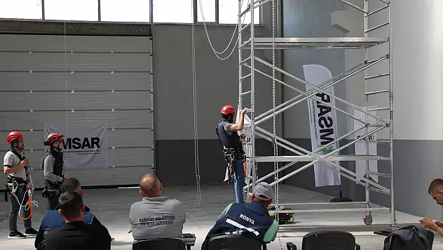 Karatay belediyesinden personeline 2 önemli eğitim