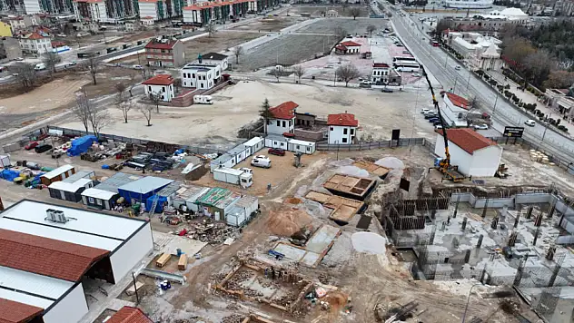 Karatay'da 6 tescilli yapı aslına uygun şekilde yeniden inşa ediliyor