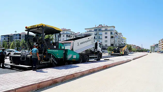 Karatay'da asfalt ve çevre düzenleme çalışmaları devam ediyor