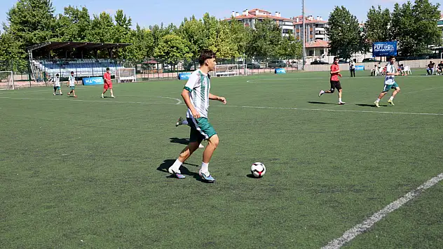 Karatay'da yaz tatili böyle geçiyor! Kur'an kursu öğrencileri kıyasıya yarıştı