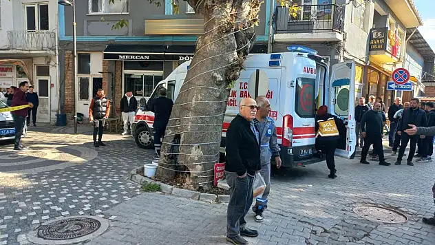 Karısını iş yerinde av tüfeği ile öldürdü