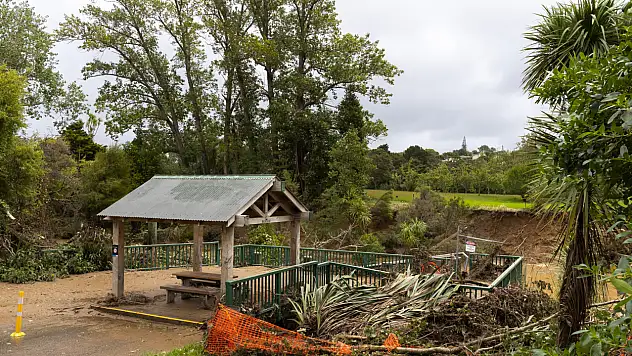 Kasırga felaketinde 6 bin 400 kişi kayıp