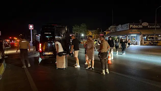 Kavşakta ortalık savaş alanına döndü: Aracı bırakıp sırra kadem bastı!