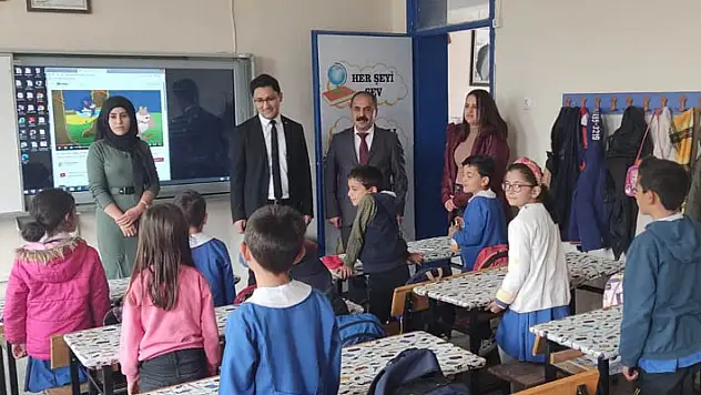 Kaymakam Karahan'dan Okul Ziyaretleri