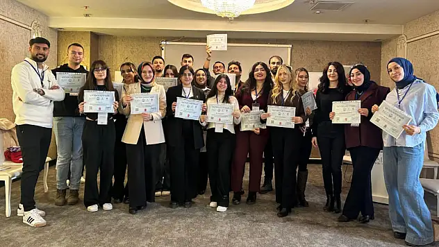 Kayseri'de TÜBİTAK destekli bilimsel eğitim programı sona erdi