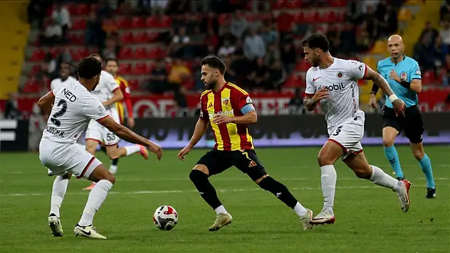 Kayserispor uzatmada kurtuldu, Gençlerbirliği 9 kişiyle direndi!