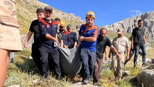 Keşif ekibini taşıyan araç şarampole devrildi: 5 can kaybı