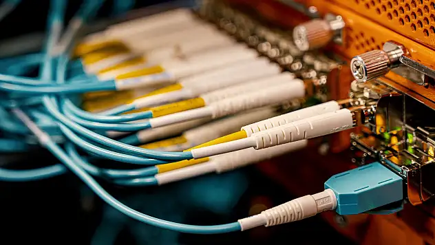 Kesintisiz İnternet Altyapısının Kalbi: Fiber Optik Sonlandırma Rehberi