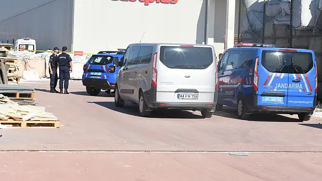 Kimyasal madde üreten fabrikadaki patlama meydana geldi