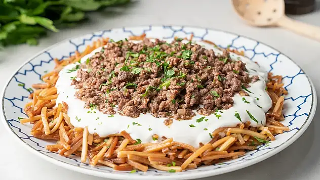 Kıymalı çökertme kebabı tarifi: Yöresel lezzetlerin vazgeçilmezi