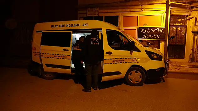 Kız meselesi' iddiası: 18 yaşındaki genç sopalı ve bıçaklı saldırıda yaralandı