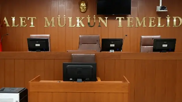 Kız öğrenicisine tacizde bulunduğu iddia edilen kadın öğretmen için 21 yıl hapis cezası istendi!