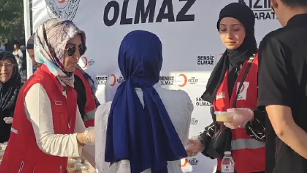 Kızılay Karatay Şubesi'nden anlamlı etkinlik: Yüreklere dokundu!