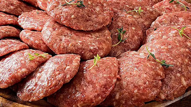 Köfte dağılıyorsa bu yöntemle dağılmıyor asla.. Bütün sırrı harcındaymış aslında