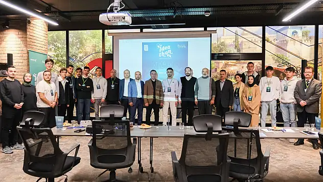 Konya Büyükşehir Belediyesi'nin düzenlediği yarışta birincilik Selçuk Üniversitesi'ne gitti!